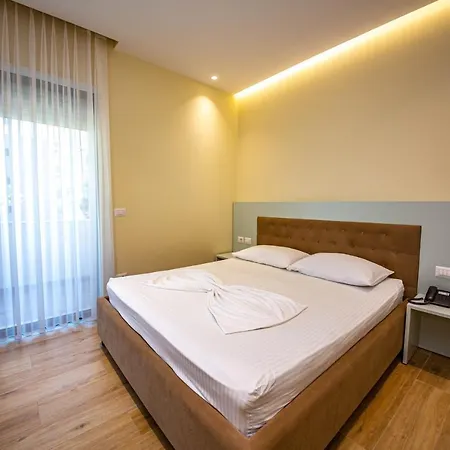 Hotel Bella Vista Shkallnur