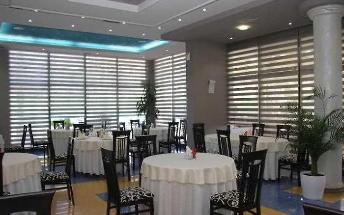 贝拉维斯塔酒店 酒店 Škalngur